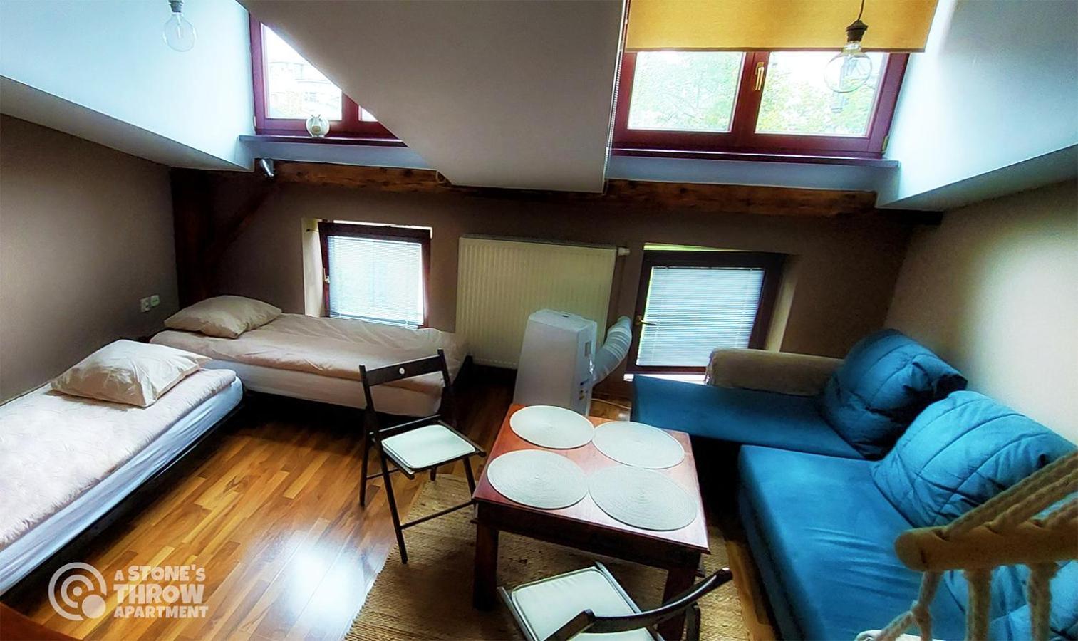 A Stone'S Throw Apartment Krakow Dış mekan fotoğraf